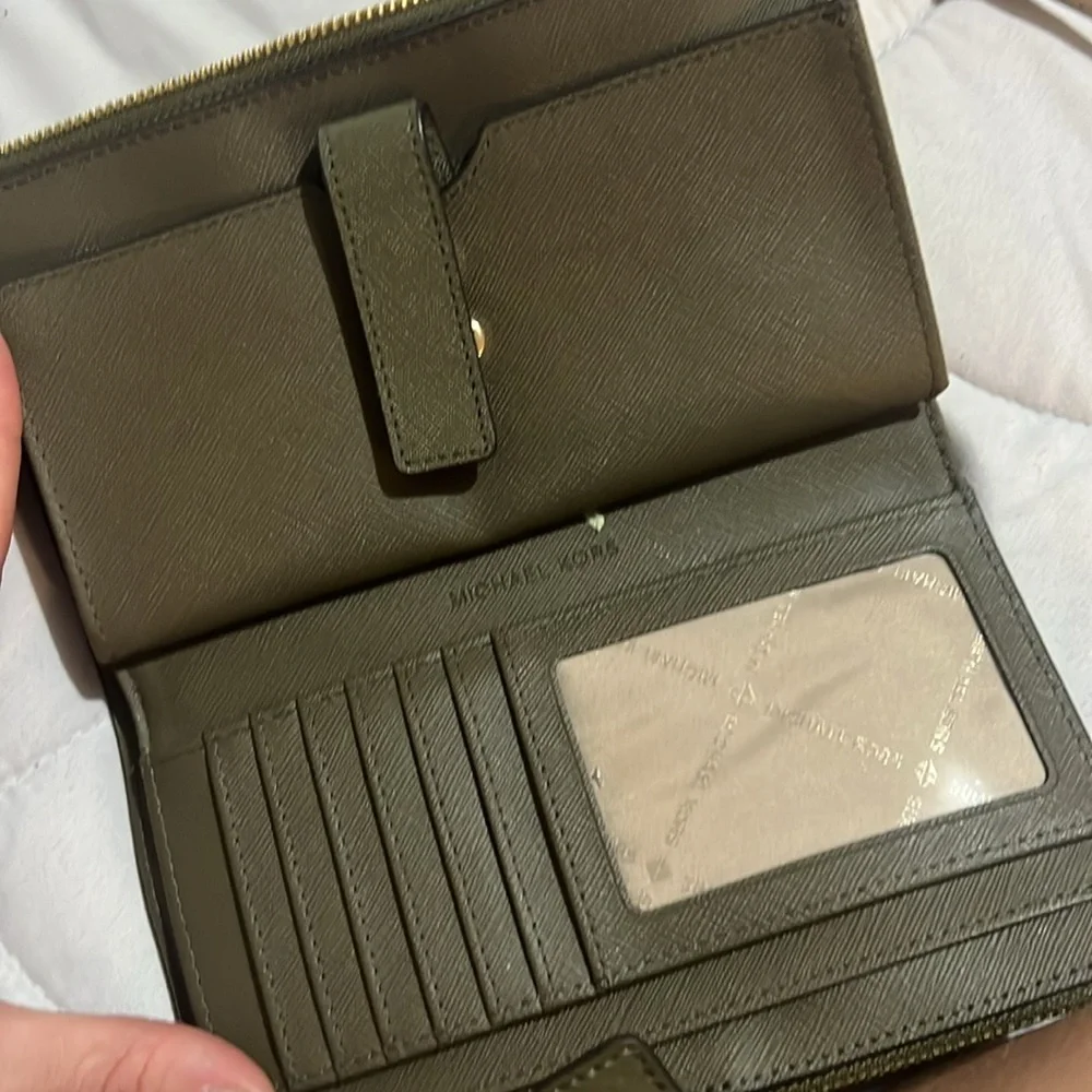 Wallet - Picture 2 of 2